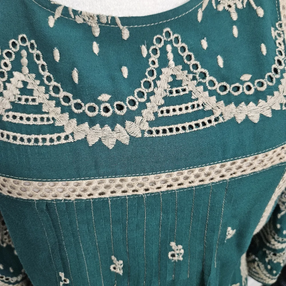 Ivy Jane green Floral Embroidered Bell Sleeve Tunic Top Blouse Dress Eyelet XS - Picture 3 of 8